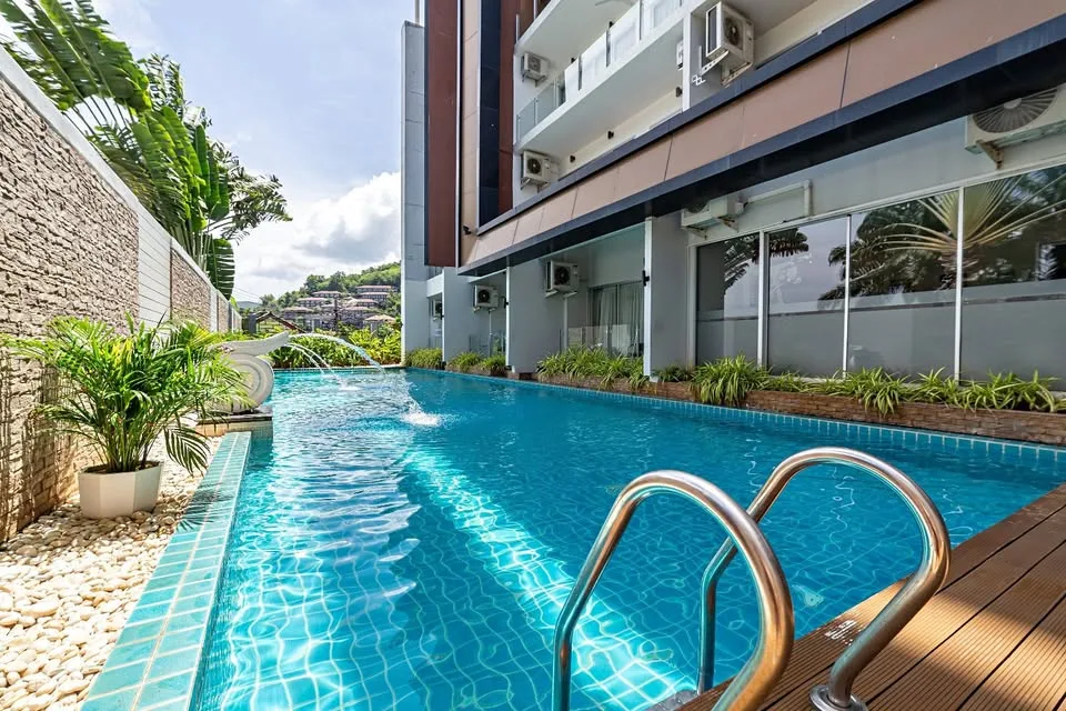 Просторная студия в аренду в Chic Condo, Карон