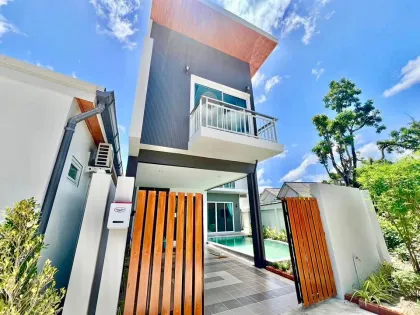 Private Villa mit 3 Schlafzimmern & Pool in Bang Tao