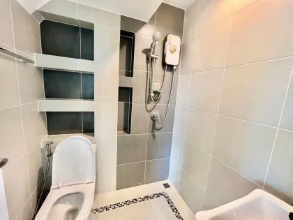 Private Villa mit 3 Schlafzimmern & Pool in Bang Tao