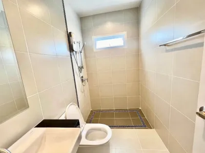 Private Villa mit 3 Schlafzimmern & Pool in Bang Tao