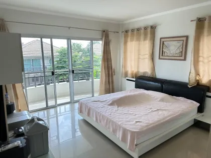 4-Bedroom, 4-Bathroom Villa for Rent in Cherng Talay, Phuket