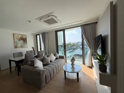 2-Zimmer-2-Badezimmer Wohnung in The AQUA Luxury Waterfront Residence
