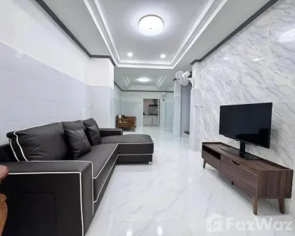 Apartamento de 3 habitaciones y 3 baños en alquiler en el centro de Phuket