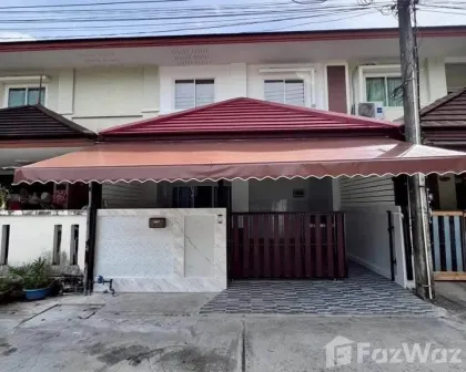 Apartamento de 3 habitaciones y 3 baños en alquiler en el centro de Phuket