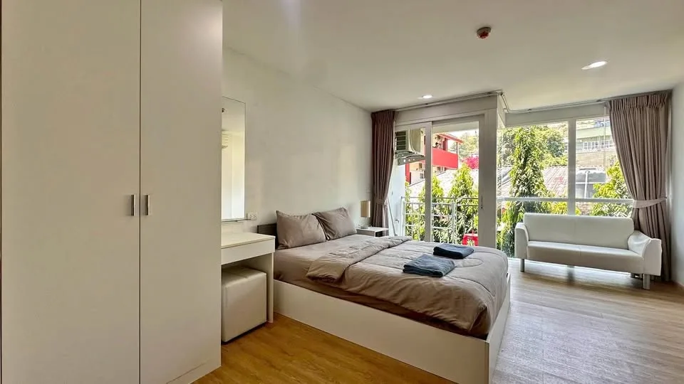 Appartement studio 1 chambre entièrement meublé à louer à Kata, Phuket