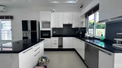 Villa de 5 habitaciones con piscina en alquiler en Manik, Thalang