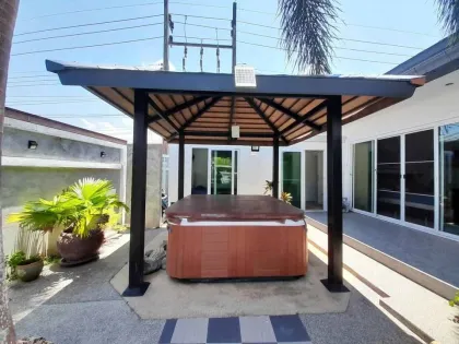 Villa de 5 habitaciones con piscina en alquiler en Manik, Thalang