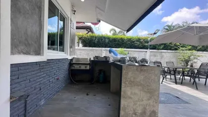 Villa de 5 habitaciones con piscina en alquiler en Manik, Thalang