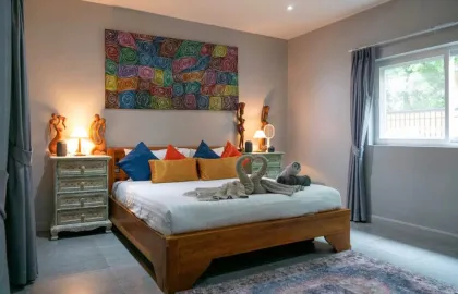 Villa moderne 2 chambres avec jacuzzi près de Nai Harn Beach