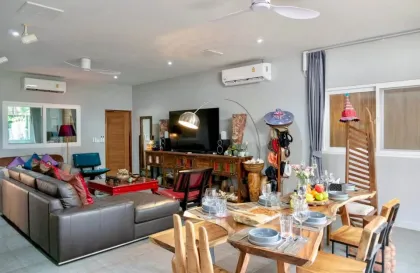 Villa moderne 2 chambres avec jacuzzi près de Nai Harn Beach