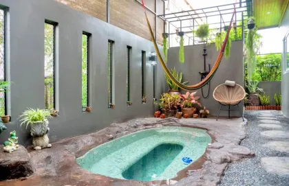 Villa moderne 2 chambres avec jacuzzi près de Nai Harn Beach