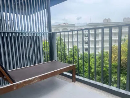 1-комнатная квартира с видом на бассейн в The Deck Patong