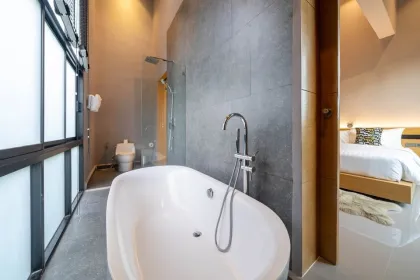 Poolvilla zur Miete in Cherng Talay – 3 Schlafzimmer, 4 Bäder