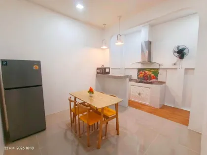 ทาวน์เฮ้าส์ 2 ห้องนอนให้เช่า บ้านสวนสาลี ราไวย์
