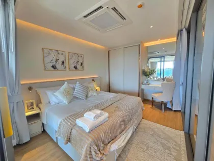Condo moderne 1 chambre à The Aqua à louer