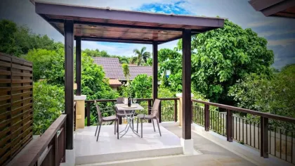 Villa 3 Chambres avec Piscine à Louer à Baan Wana, Phuket Town