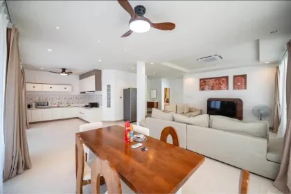 Moderne Poolvilla zur Miete in Laguna Bang Tao Beach