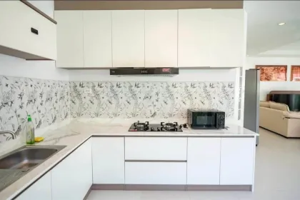 Moderne Poolvilla zur Miete in Laguna Bang Tao Beach
