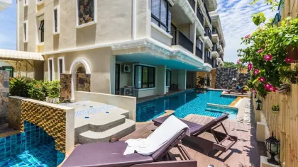 2-комнатная квартира в аренду в The Lago Condominium, Най Харн