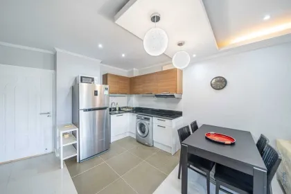2-комнатная квартира в аренду в The Lago Condominium, Най Харн