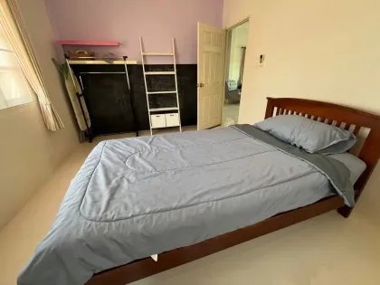 Voll möbliertes 2-Zimmer-Haus mit Pool zur Miete in Thalang