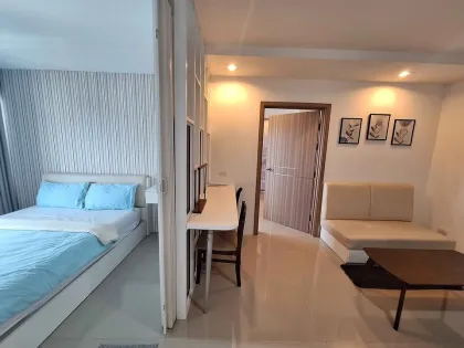 2-Zimmer, 2-Badezimmer Eigentumswohnung zur Miete in Phuket Town