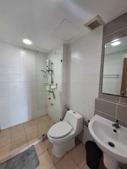 2-Zimmer, 2-Badezimmer Eigentumswohnung zur Miete in Phuket Town