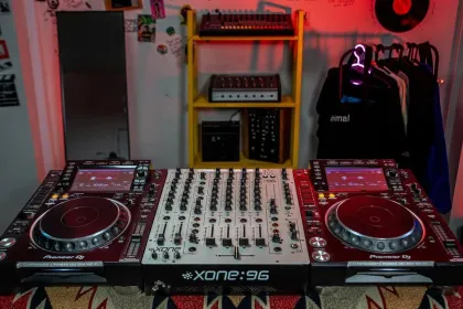 Профессиональное DJ оборудование в аренду в Таланге, Пхукет