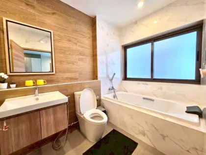 Современная вилла с бассейном в аренду в Раваи, Пхукет