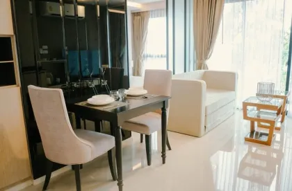 Современный однокомнатный кондоминиум в Mida Grande Resort возле пляжа Сурин