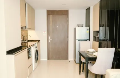 Современный однокомнатный кондоминиум в Mida Grande Resort возле пляжа Сурин