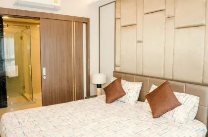 Современный однокомнатный кондоминиум в Mida Grande Resort возле пляжа Сурин