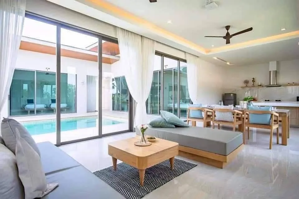 Villa con piscina en alquiler en Rawai, Phuket