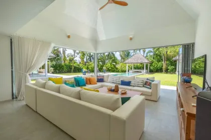 Роскошная вилла с 5 спальнями в аренду в Layan Hills Estate, Пхукет