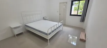 Угловой дом с 2 спальнями и 2 ванными комнатами рядом с BCIS Phuket