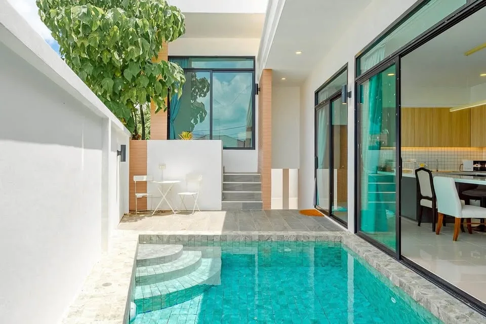 Уютная вилла с бассейном на 2 спальни в аренду в Паклок, Таланг