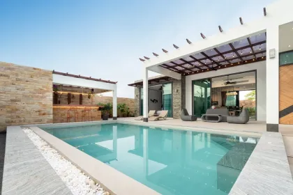 Villa de lujo con piscina nueva en Pasak, Cherng Talay