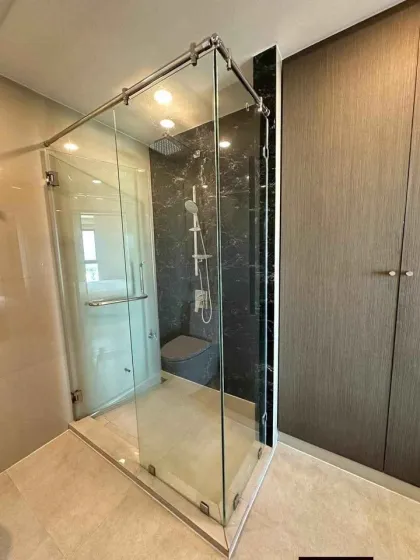 Apartamento de 1 dormitorio con vista al mar en playa Surin