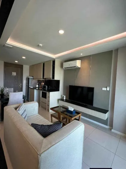 Apartamento de 1 dormitorio con vista al mar en playa Surin