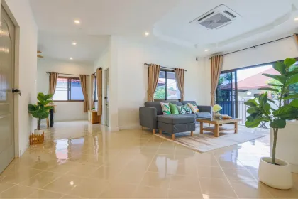 Villa 3 Chambres 2 Salles de Bain à Louer Près de Blue Tree Phuket