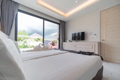 Privat-Pool-Villa mit 4 Schlafzimmern zur Miete in Cherng Talay, Phuket