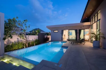 Privat-Pool-Villa mit 4 Schlafzimmern zur Miete in Cherng Talay, Phuket