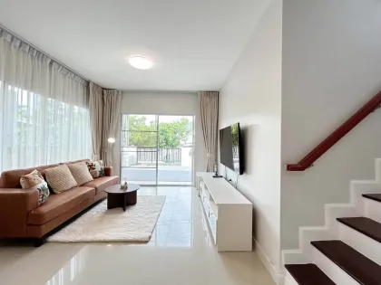 3-Zimmer-Reihenhaus mit Ausstattung zur Miete in Habitia Kohkaew, Kathu