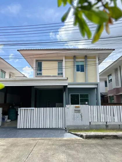 3-Zimmer-Reihenhaus mit Ausstattung zur Miete in Habitia Kohkaew, Kathu