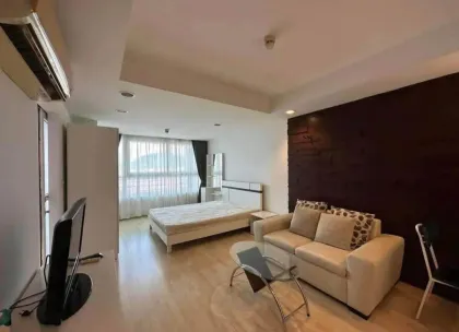 1-Bedroom Apartment for Rent in Royal Place Condo, Phuket Town