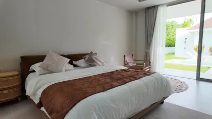 普萨克5卧室热带庭院别墅出租，普吉岛