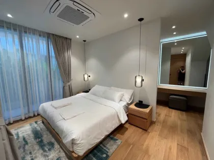 Villa Nueva de Lujo con 5 Habitaciones y Piscina en Alquiler, Bang Tao