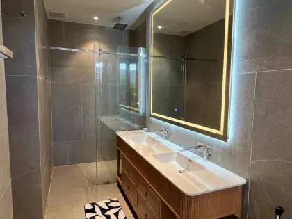 Villa Nueva de Lujo con 5 Habitaciones y Piscina en Alquiler, Bang Tao