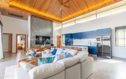 3-Bedroom, 4-Bathroom Villa for Rent in Pasak, Thalang