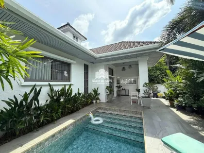 Cozy Modern Pool Villa with 2 Beds & 3 Baths for Rent